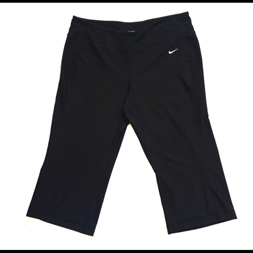 Nike Black Dri-Fit Capri Leggings L